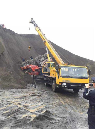 贵南上犹道路救援